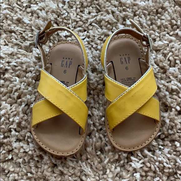 Gap Girl’s Sandals - Picture 1 of 5